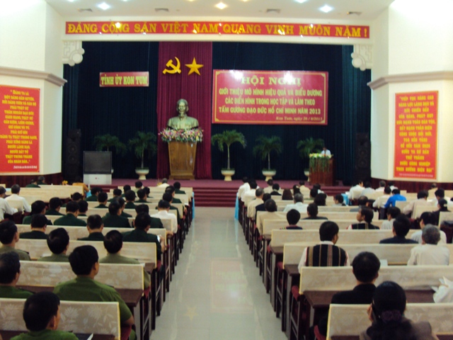Kon Tum Biểu dương các mô hình, điển hình trong học tập và làm theo Bác